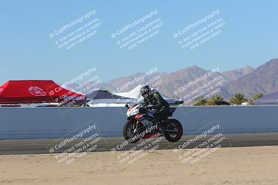 media/Nov-06-2023-Moto Forza (Mon) [[ce023d0744]]/4-Beginner Group/Session 4 (Finish Line Checker)/